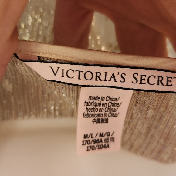 Victoria's Secret Shimmering Gold Robe W/ Pink Belt Sz Medium NWOT - Picture 7 of 7